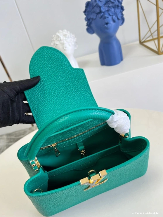Official oldcobbler LOUIS BB CAPUCINES VUITTON 0723
